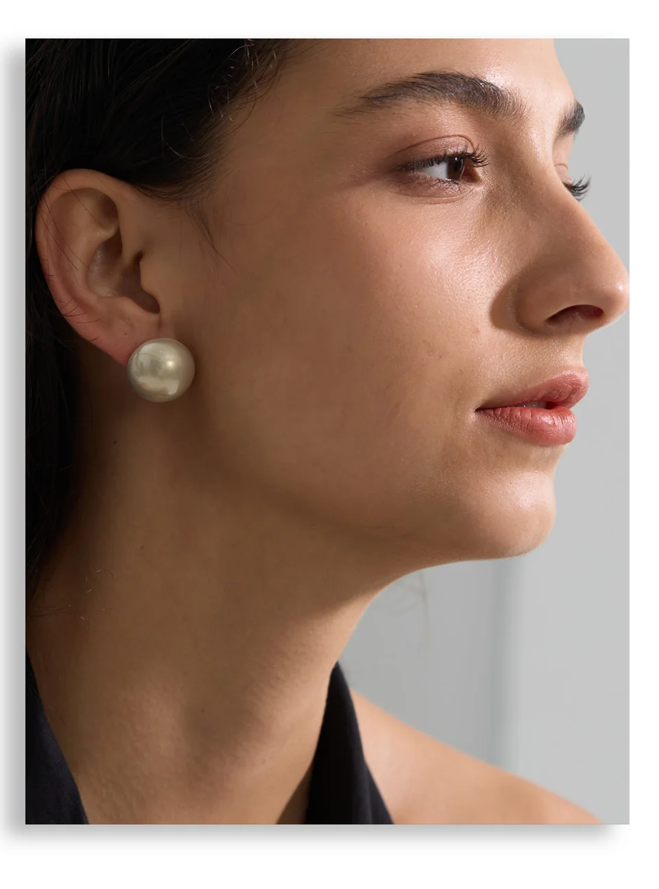 Yhpup 20*20mm Hochwertige Imitationsperlen Große Runde Ohrstecker für Frauen Eleganter Chic Attraktiver Schmuck Verhindern Allergien Geschenk – Detail 2