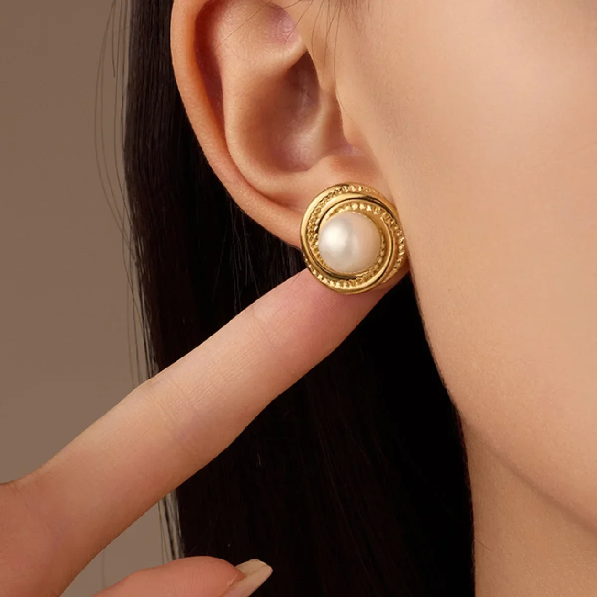 Elegant Pearl Geometric Irregular Stud Earrings for Women 18K Gold Plated Lava Textured Weave Square Earring Charm Jewelry Aros