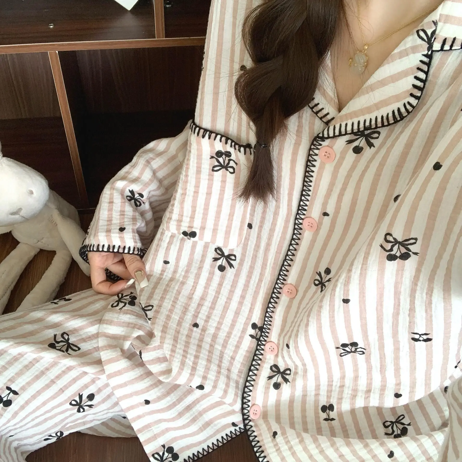 

Комплект женской пижамы: модная домашняя одежда для весны и осени, пижама в полоску с принтом, милая