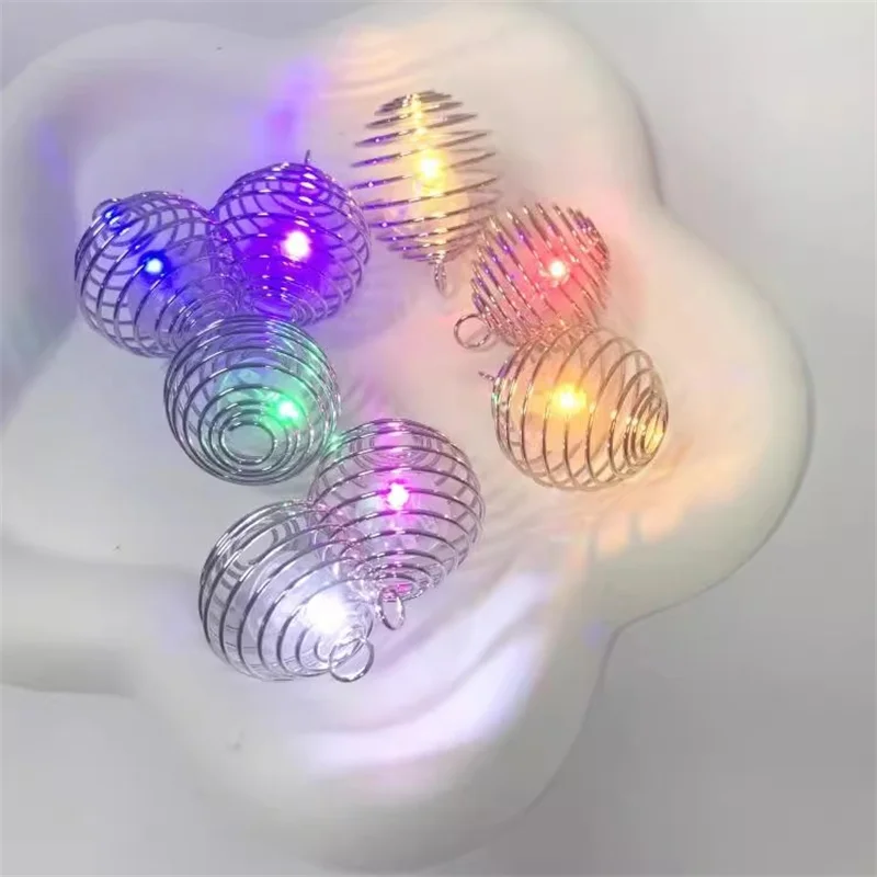 20 قطعة Led قلادة ملونة ضوء المفاتيح شجرة عيد الميلاد الديكور حلقة رئيسية بطارية تعمل بالطاقة هدية مزخرفة الملحقات