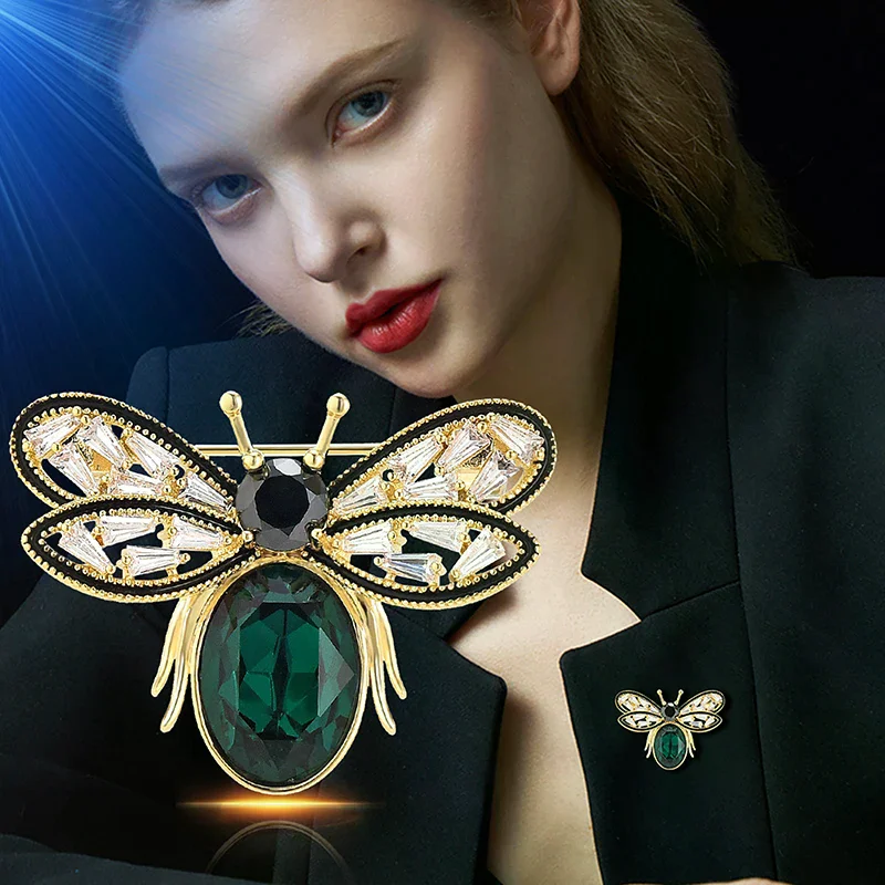 Vintage Little Bee Brooches for Women Clothing Coat Scarf Jewelry Party Accessories Fashion Accessory Clothing Decoration
