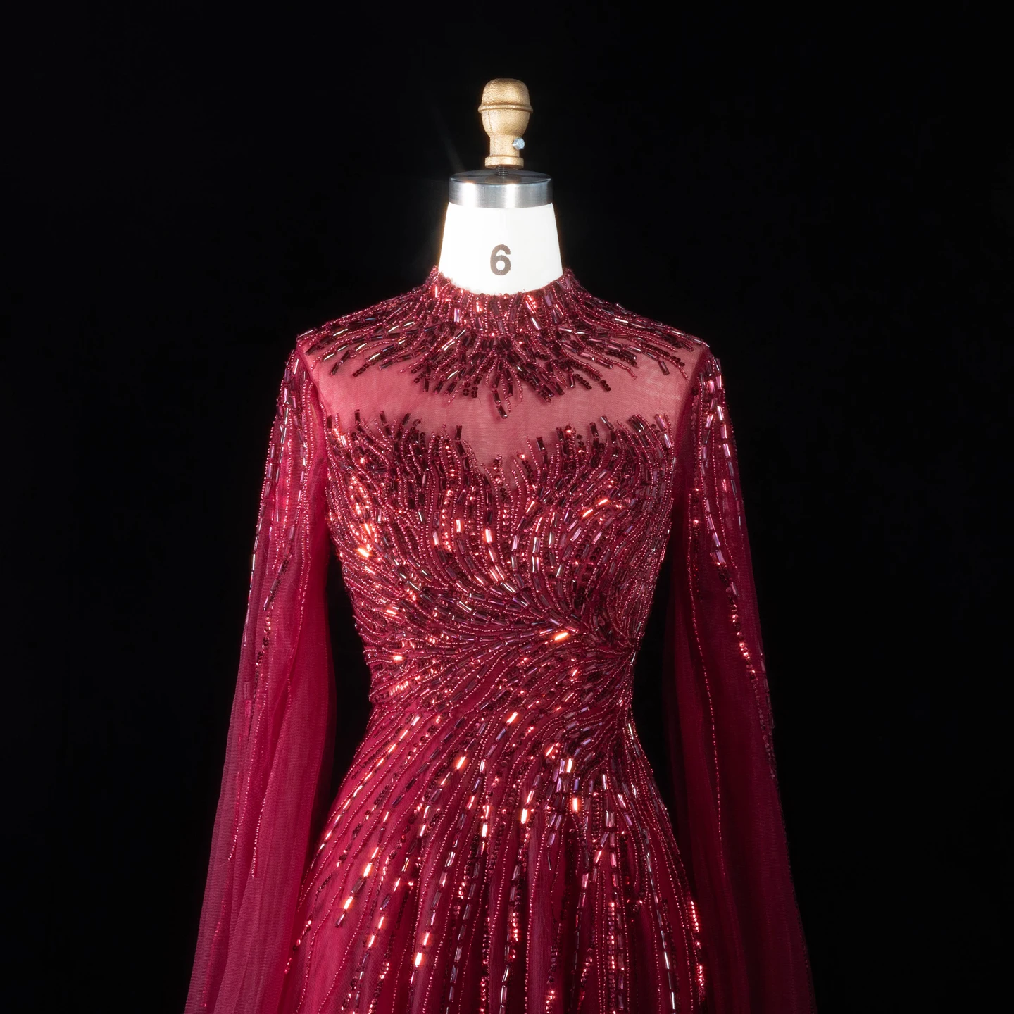 Sharon Said Elegantes Luxuriöses Perlenbesetztes Abendkleid mit Hohem Kragen, Cape-Ärmeln, Tüll-Ballkleid, Partykleid für Damen SS134 Maßanfertigung – Detail 18