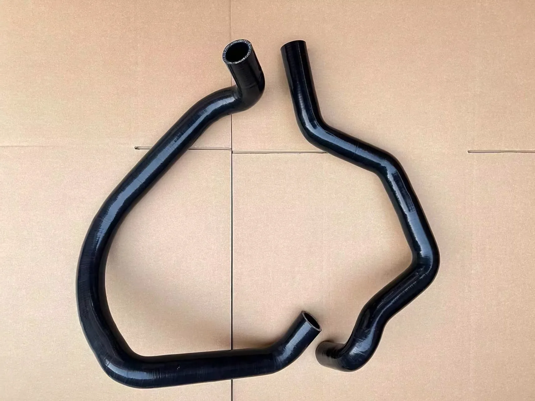 Silicone Coolant Radiator Hose Rubber Tube 55037788AG 55037789AE For DODGE NITRO KA 2.8 CRD TURBO Diesel 2007-2011