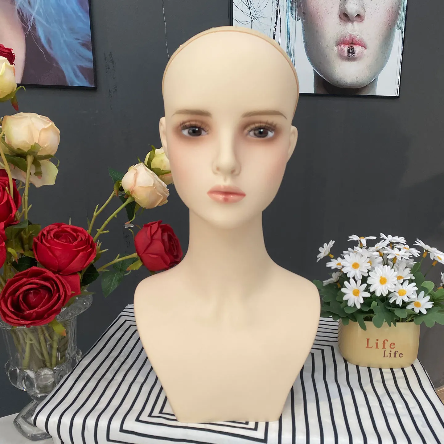 Japanese Female Mannequin Head Cosmetology Manikin Display Head for Hair Wigs Hairdressing Practice, Salon Teaching Model Head