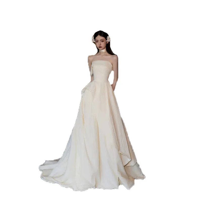 

Tube Top Satin Light Wedding Bridal High Sense Simple Retro Dress White Engagement Welcome Out Yarn Evening Dresses Luxury Party