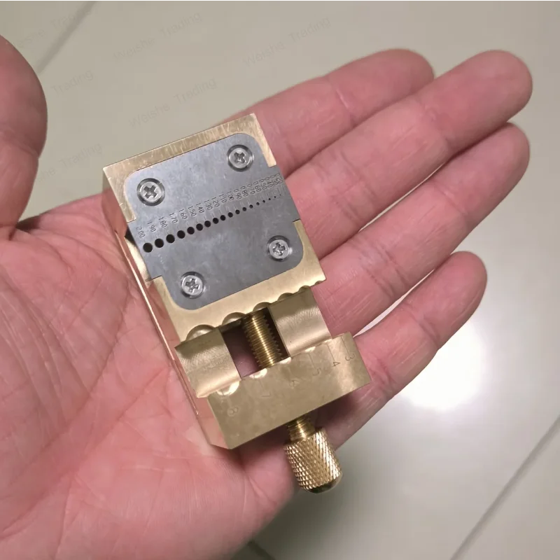 

Медные пассатижи-держатель для трубок, ручной зажим для часов, инструмент для затягивания цанги, инструмент для ремонта часов, держатель для головки часов