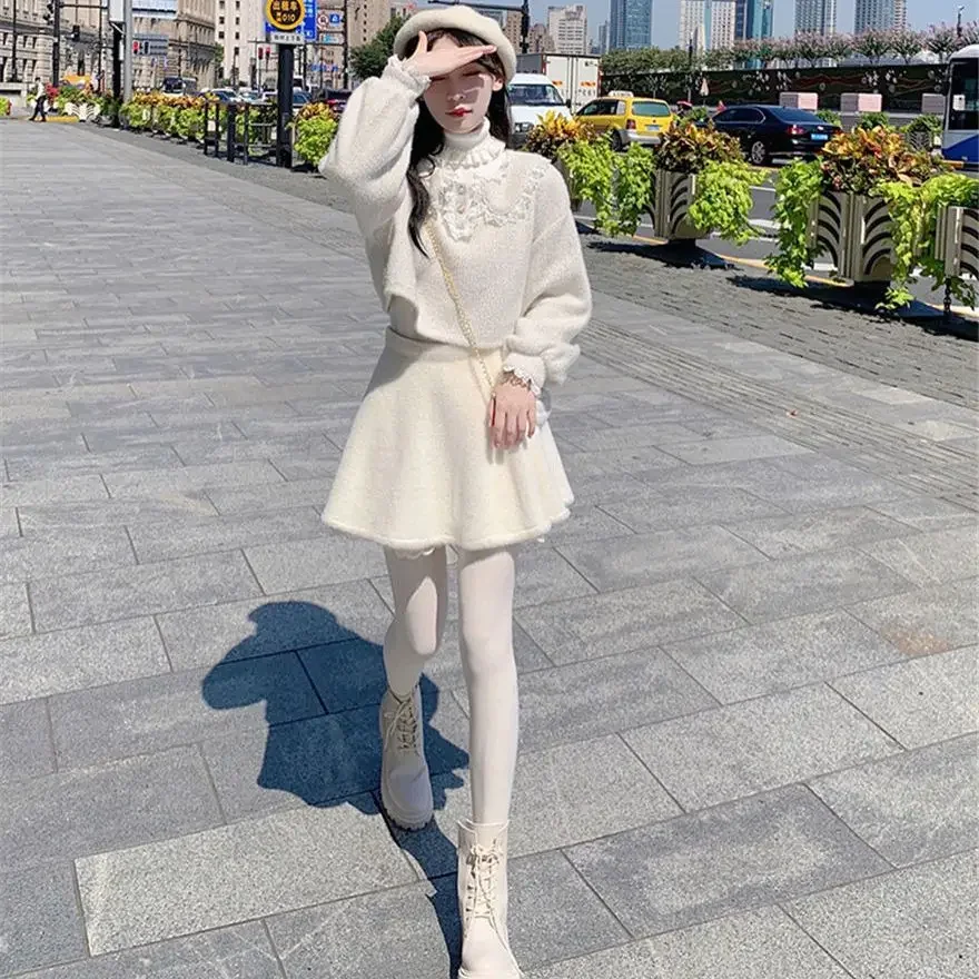 2023 European and American popular new kawaii women's white velvet skirt sweet fresh and cute style lace panels furry mini skirt