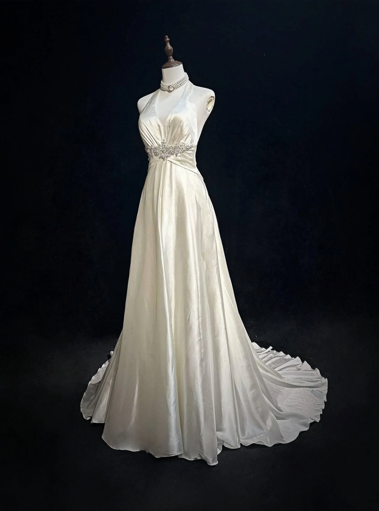 Robe de soirée dos nu en satin blanc, col en V, plissé, sirène, sexy, occasion formelle, célébrité, robe de Rh