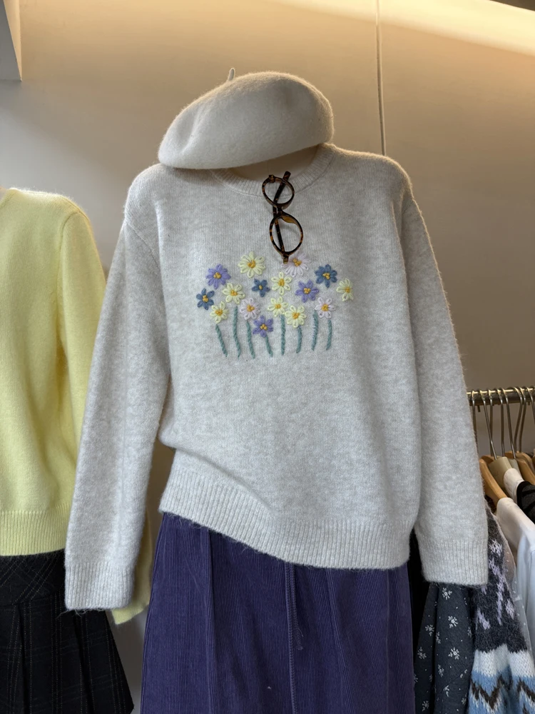 

Ретро-свитер с вышивкой и длинными рукавами, женский, весенне-осенний, свободного кроя, стройнящий, универсальный, мягкий, уютный, повседневный