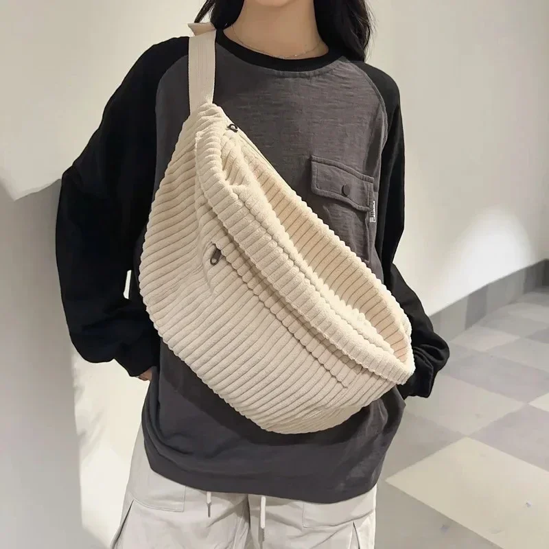 Large Capacity Waist Bag Women Shoulder Crossbody Bags Casual Fanny Pack Simple Phone Purse Corduroy Waist Bag Ladies Banana Bag