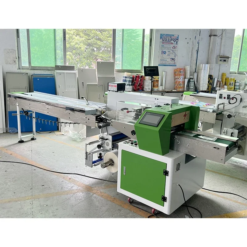 Multifunctional Pillow Wrapping Automatic Instant Noodle Tofu High Speed Flow Wrap Candy Packing Flake Packaging Machine