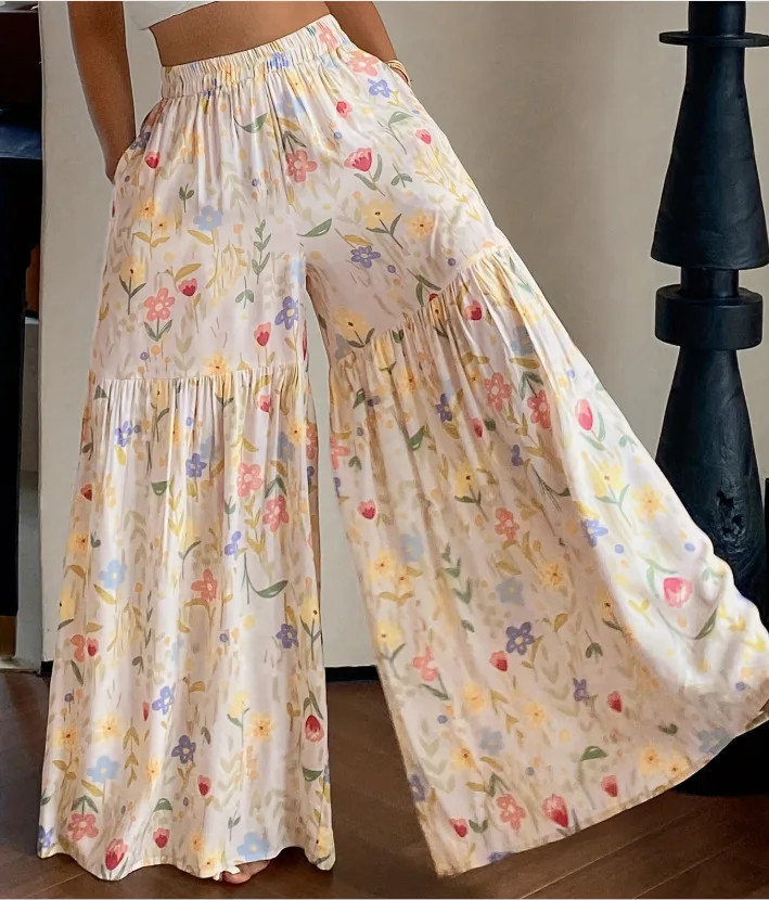 Women's Floral Print Tiered Wide Leg Pants Elastic High Waist Loose Flowy Palazzo Trousers With Side Pockets For Summer Beach