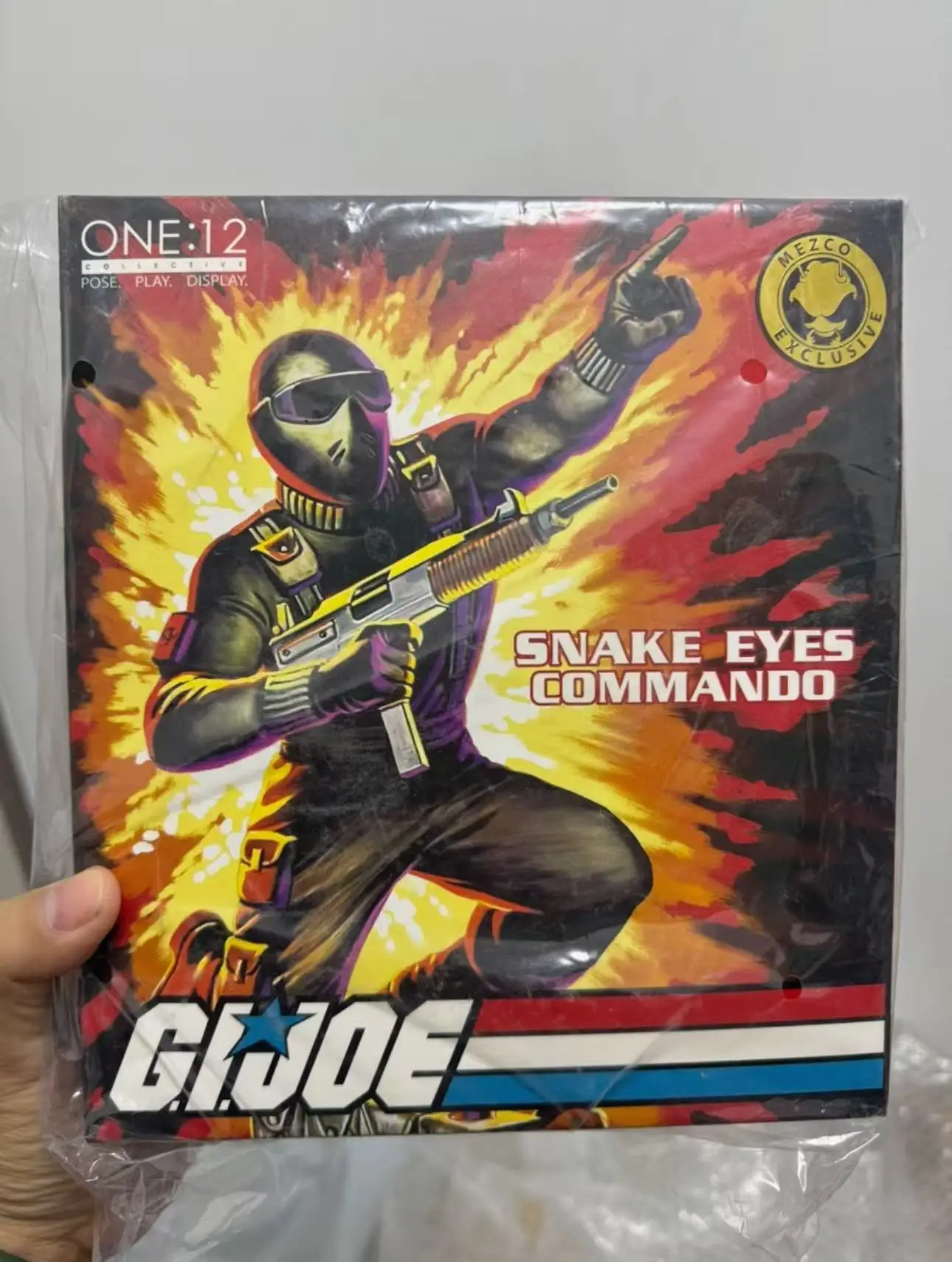 

Mezco Ant One:12 Special Forces Snake Eyes Commando SDCC Limited Gold Label