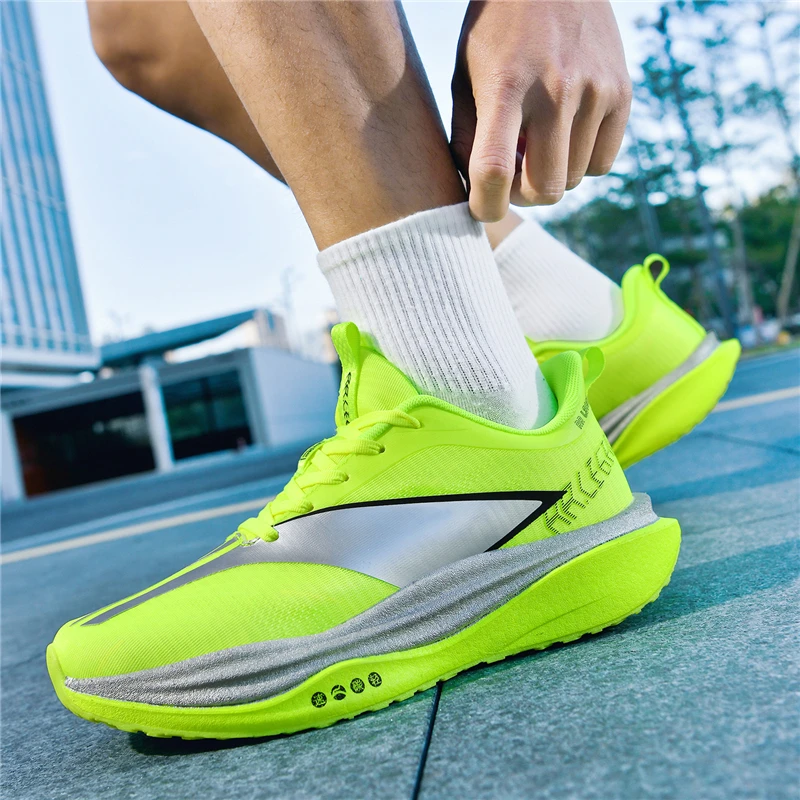 New Cushioning Running Shoes For Men Suitable Heavy Runners Lace Up Sports Women Non-slip Outdoor Athletic Male Casual Sneakers