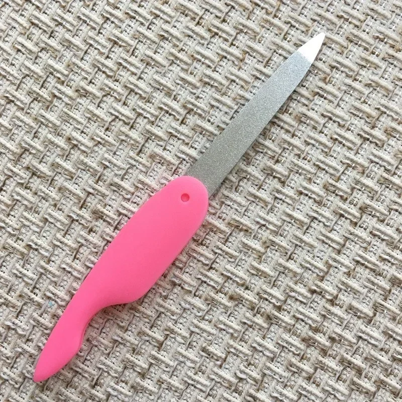 Narzędzie do zdobienia paznokci, trwałe metalowe pliki do skórek ze stali nierdzewnej, 3 szt./partia, losowy wzór pilnika do paznokci