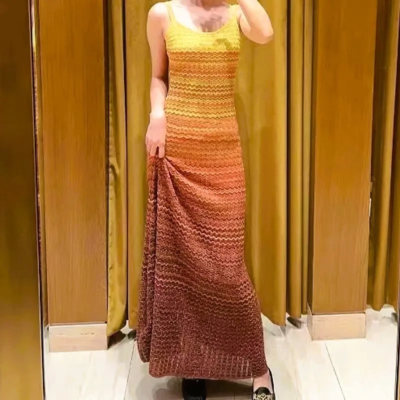 

2025 Summer New Retro Luxury Gradient Striped Slim Fit Maxi Knitted Strapless Dress Beach Vacation Elegant Chic