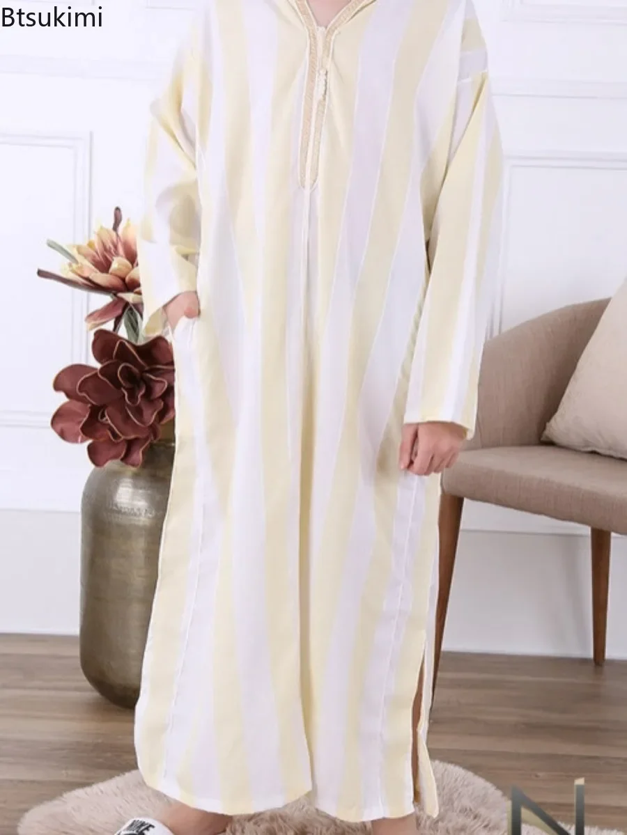 Medio Oriente Abbigliamento uomo islamico Moda musulmana Abaya Uomo ricamato Colletto allentato Abito lungo Stile etnico 2025 Uomo Jubba Thobe