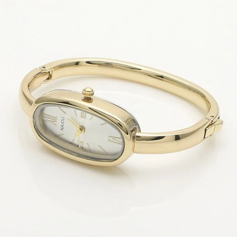 Brand Women Oval Dial Quartz Watch Roman Scale Bracelet Watch Simple Ladies Gold Watch Luxury Gift Wristwatches Wholesale