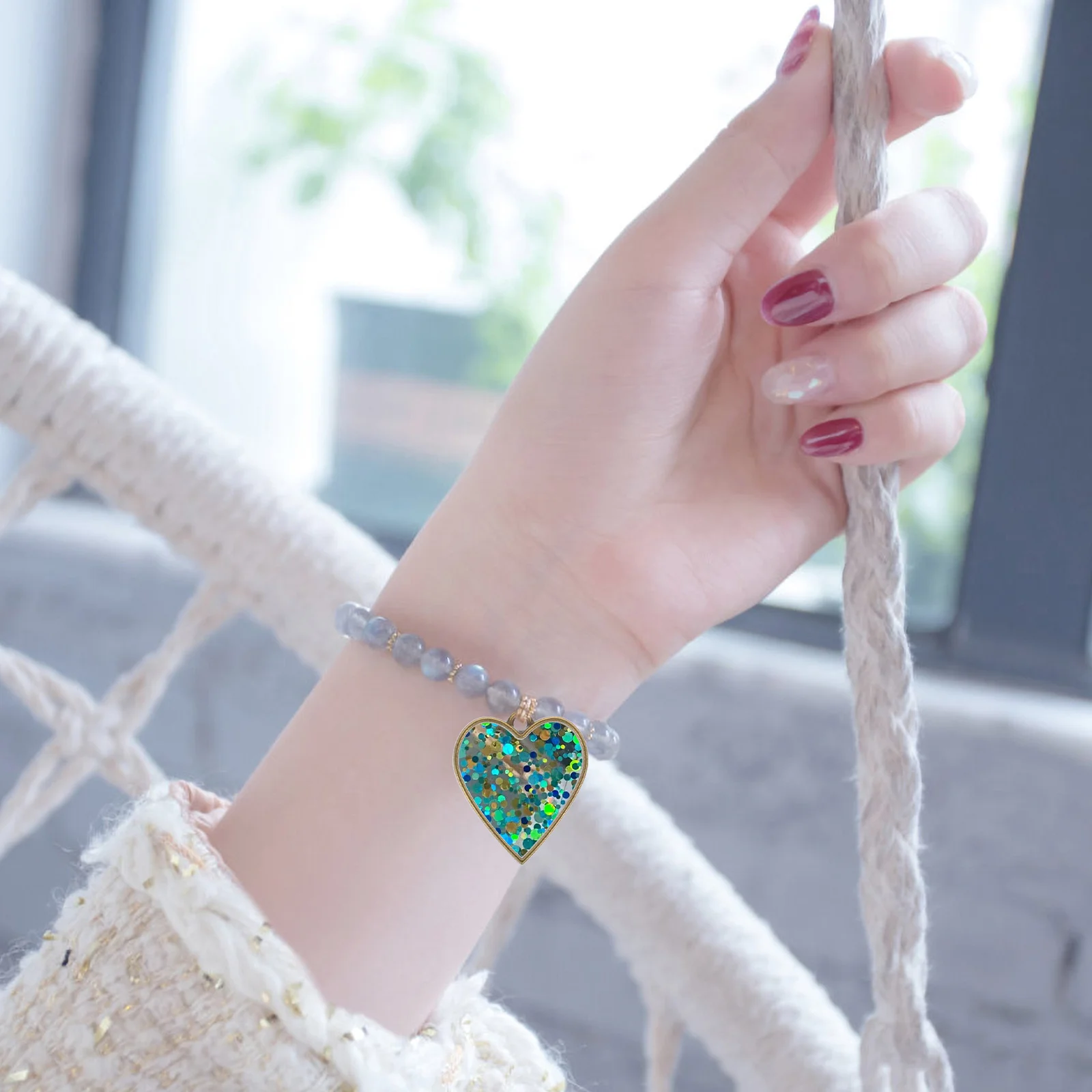 

50Pcs Small Open Bezel Pendants Resin Jewelry Making Hollow Alloy Charms DIY Bracelet Necklace Crafts Bezels for Jewelry Making