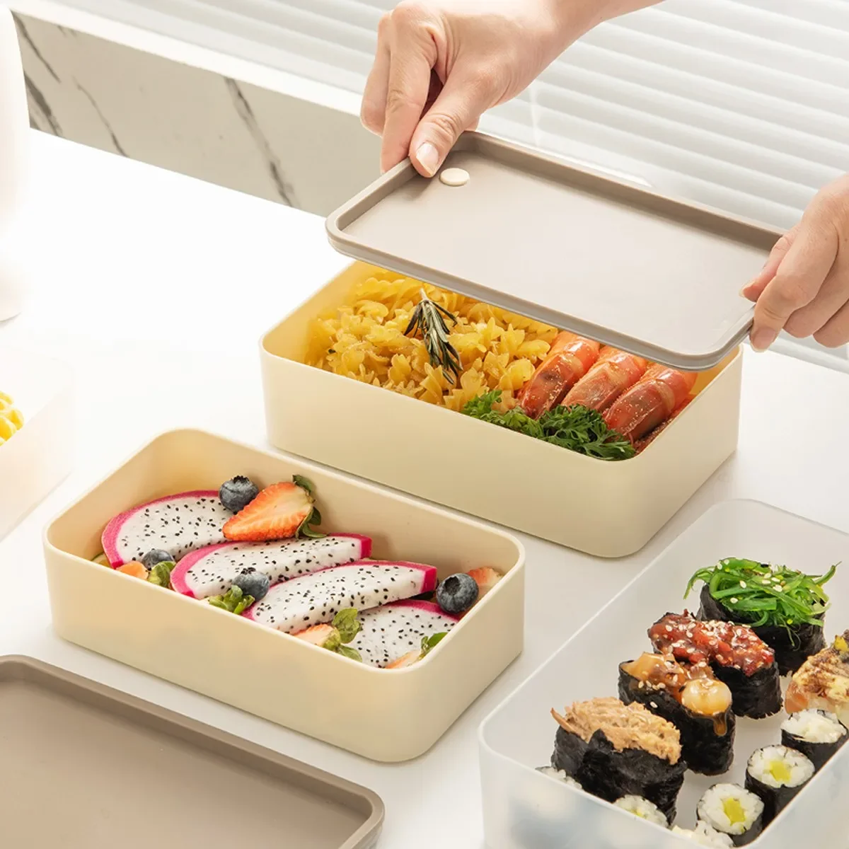 Plastic Bento Lunch With Detachable Compartment Large Capacity Leak Proof Fruit Salad Bento Box For Kids Students Microwave Safe