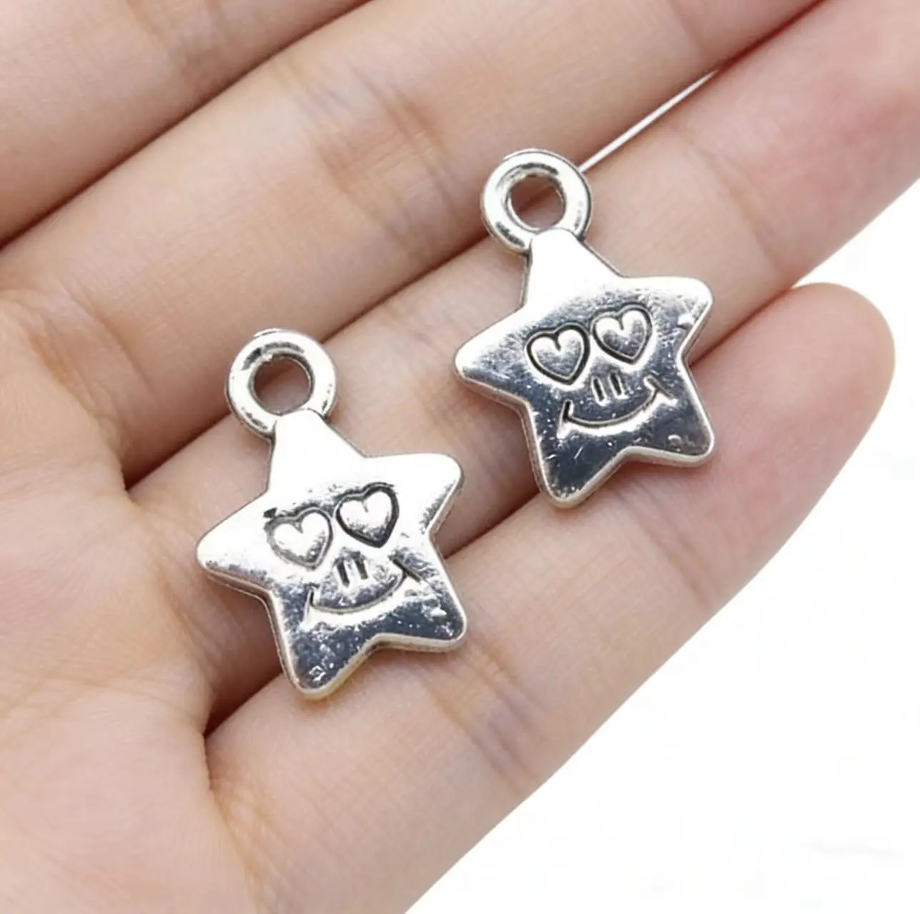 20 Pcs/Lot 11*15mm Antique Silver Smiling Face Star Pendant Charm for Necklace Bracelet DIY Jewelry Making Craft Supplies