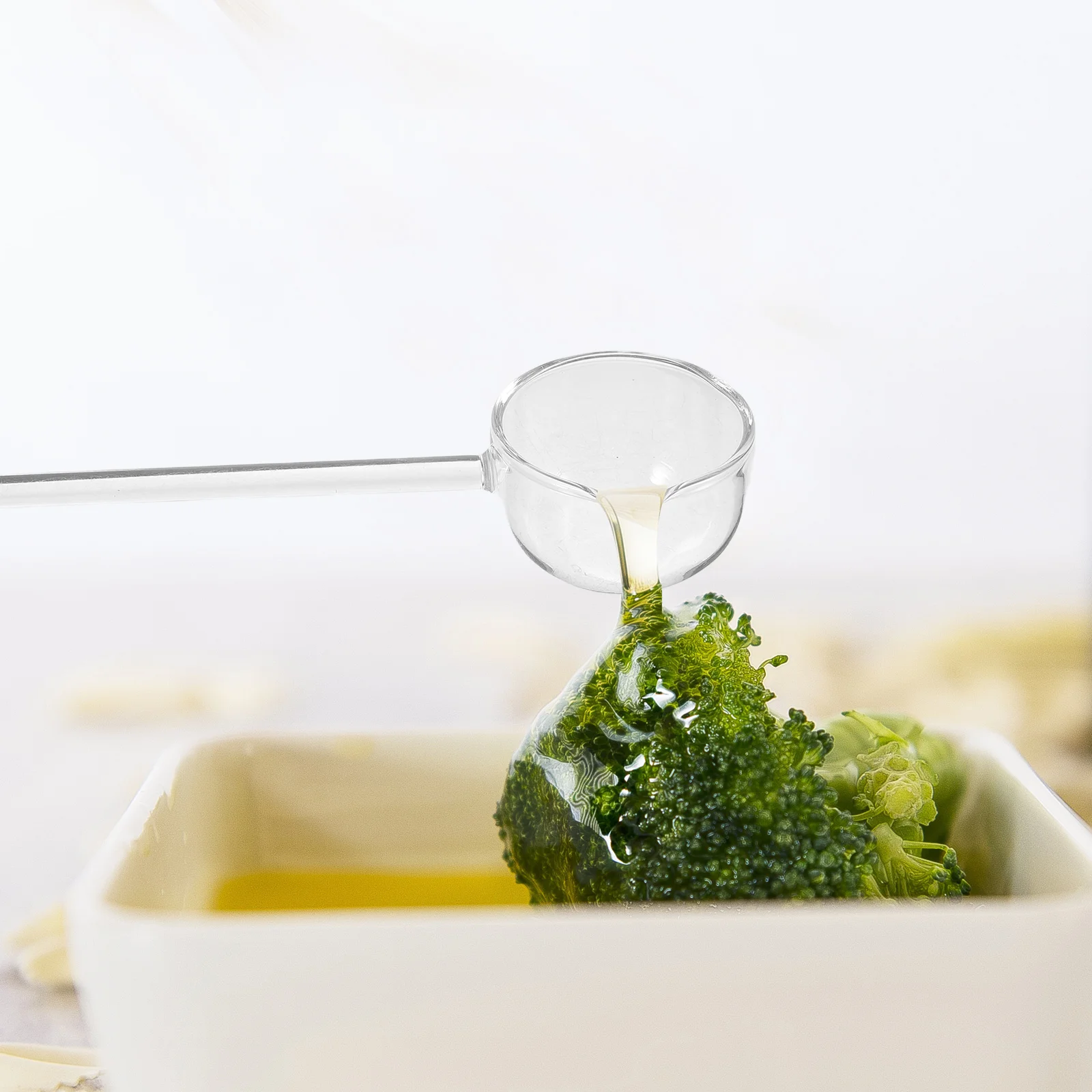 

Pink Glass Spoon Long Handle Angled Mouth for Milk Dessert Pudding Yogurt Ice Cream Cake Coffee Stirrer Creative Spoon Glass