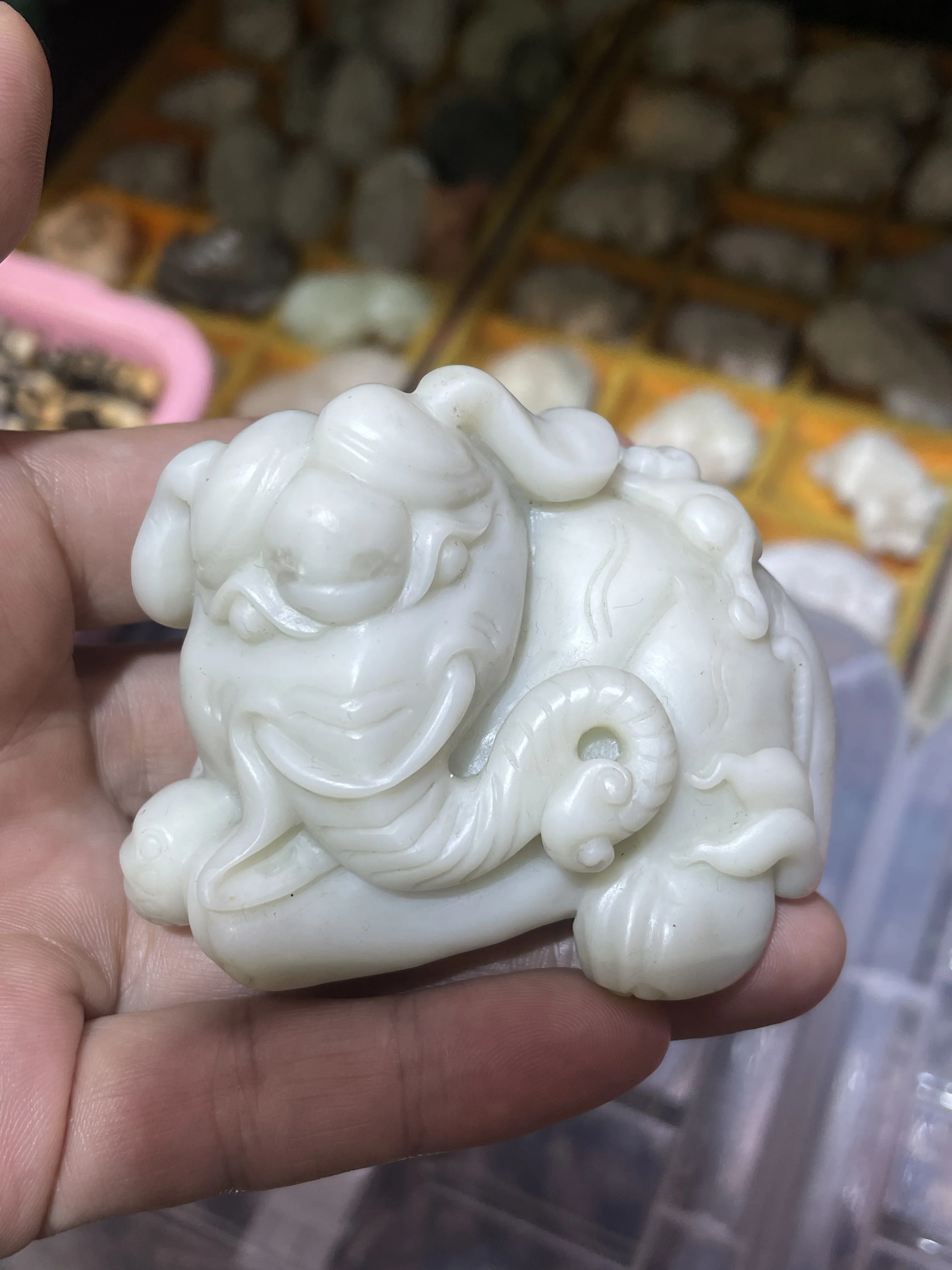 

Big Treasure Chinese Vintage Hetian Old Jade Elephant Big Rich Symbol Hand Prayer Carving Amulet Timestown 20201126A