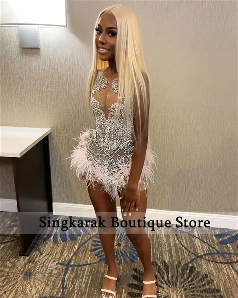 Sexy glitzerndes rosa Diamanten kurzes Ballkleid Glitzerkristalle Strass Perlen Feder Geburtstagsfeier Senior Homecoming Maßgeschneidert