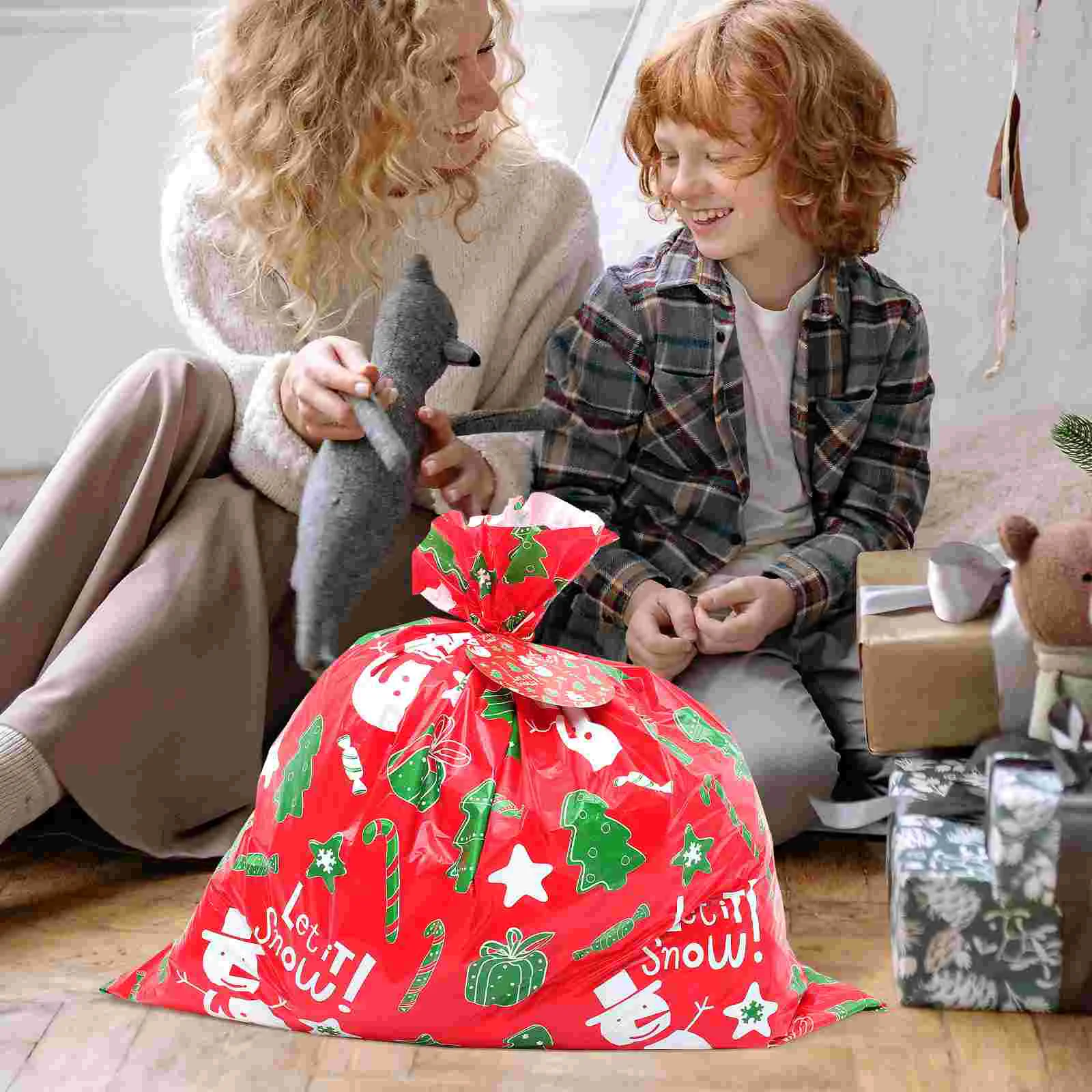 4pcs Christmas Theme Packing Bags Gift Sack Adorable Presents Packing Bags Xmas Snack Bag Extra Large Gift Bags