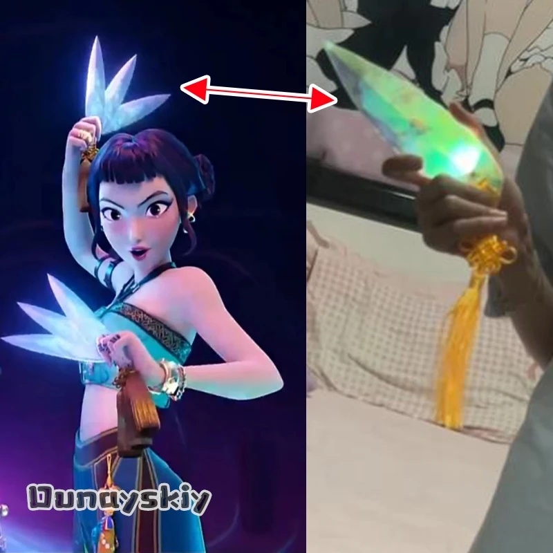 Película de Anime KPop Demon Hunters Zoey, accesorios de Cosplay, 1/3/6 Uds., dardo de mano, accesorios de uniforme KPOP Huntrix que brillan en la oscuridad