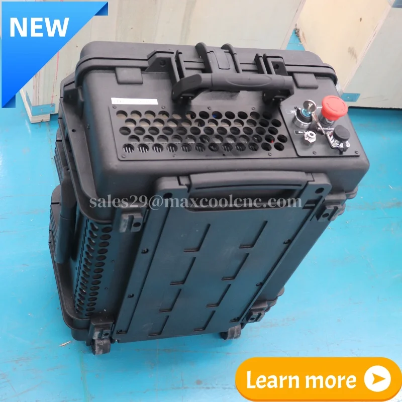 Facory Sale Portable Laser tools 100W 200W 500w Cleaner Mini Handheld Pulse laser Cleaning Machines for Rust Paint Removal