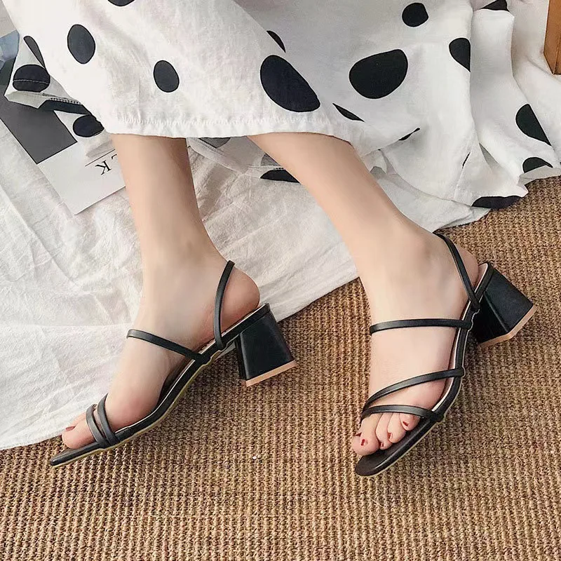 

Women Sandals Ladies Square Heels Elegant Summer Slippers Outside Cross Tied Leather Female Slides Fashion Woman Sandals
