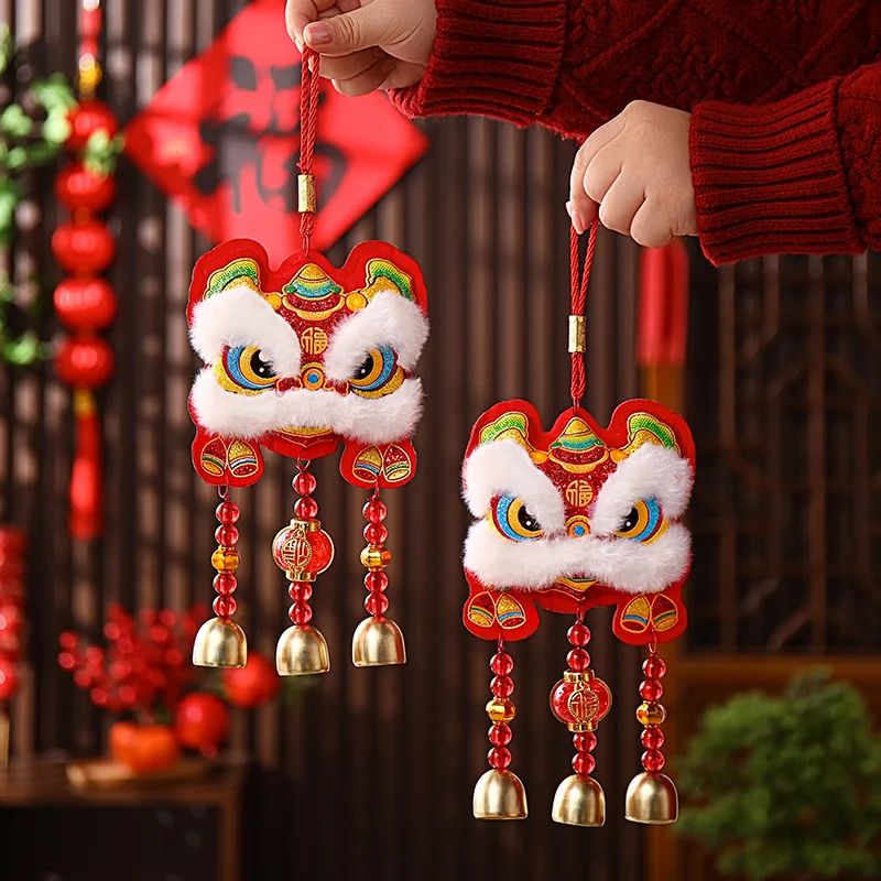 1/2pcs งูปีจี้ใหม่ปีจี้ตกแต่งห้องนั่งเล่นประตู Lion Awakening WIND CHIME จี้ Lucky เครื่องประดับสีแดง