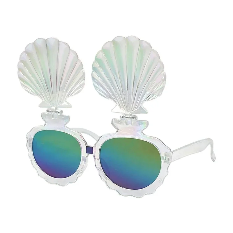 Unique Sunglasses Trendsetters for Vacation Travel Oversized Frame Props
