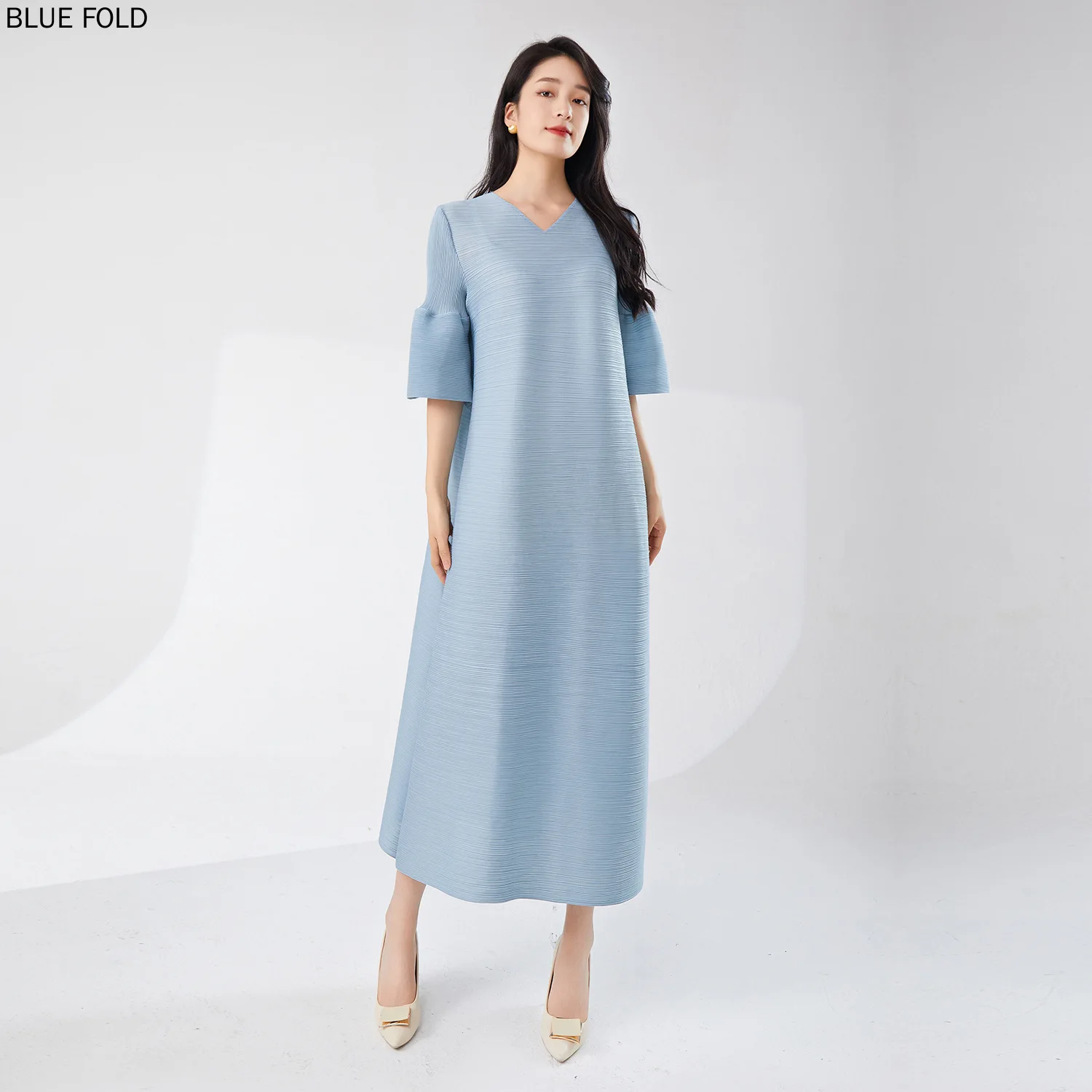 

Miyake Dress Loose Women's Summer New Large Size V-neck Solid Color Simple Versatile Fashion Long Dress High Quality Clothes