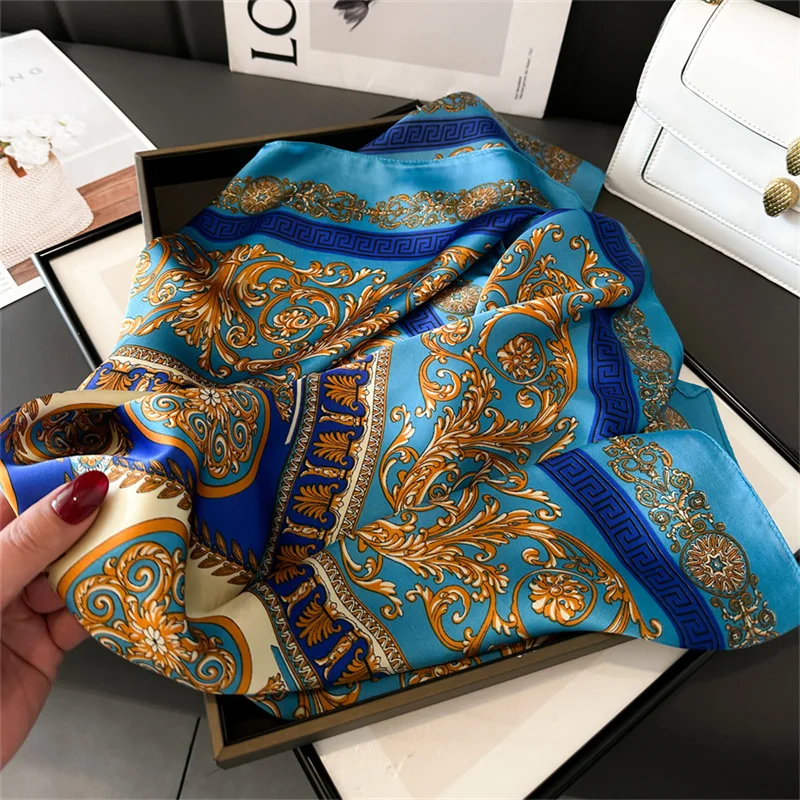 2024 New Fashion 70X70cmPrinted Women\'s Scarf Pashmina Silk Scarf Square Shawl Decorative Headband Neck Luxury Design Bandana