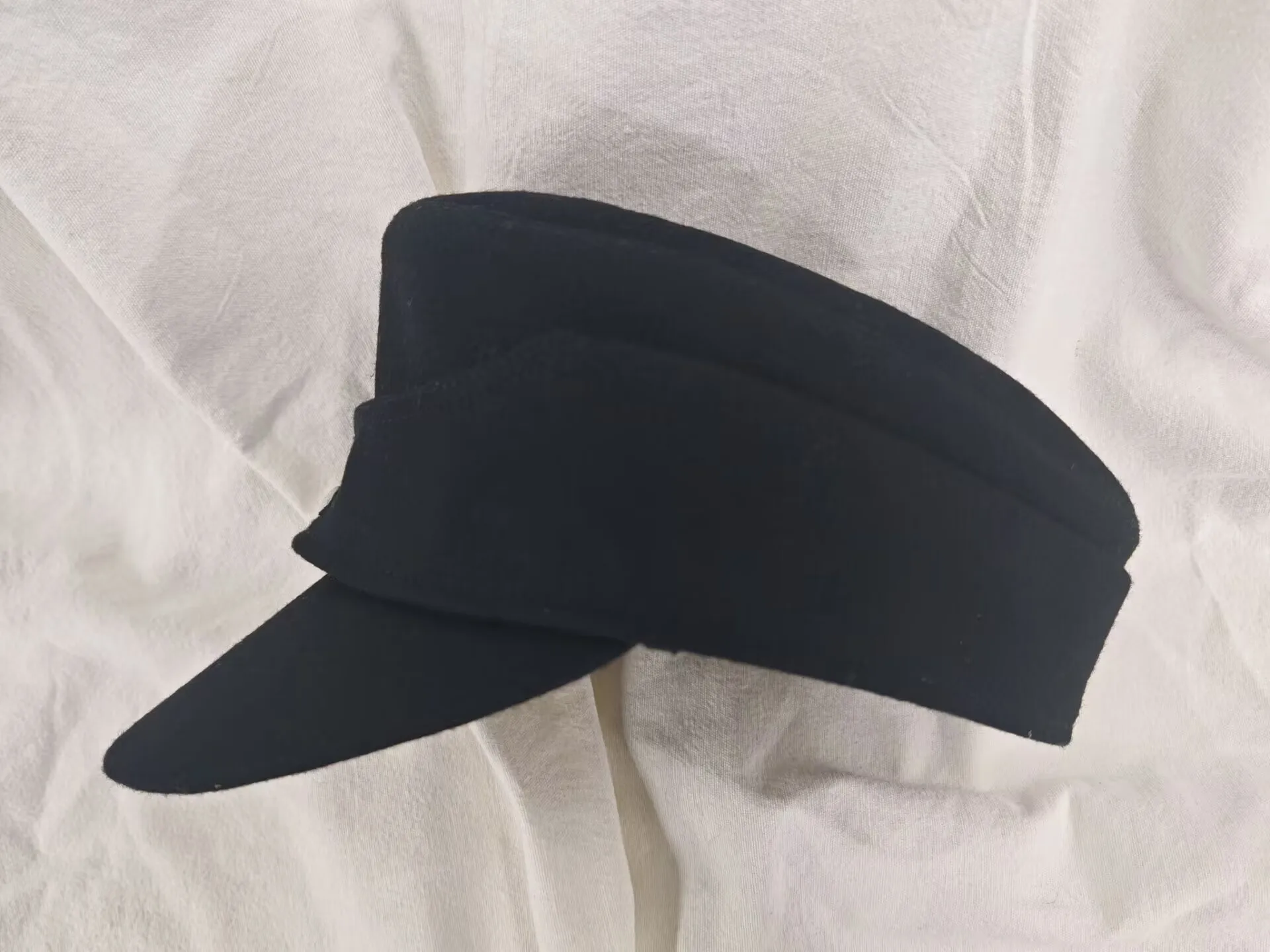 WW2 E.M.D  . hat .  Wool  M43 German Field Gray& Black