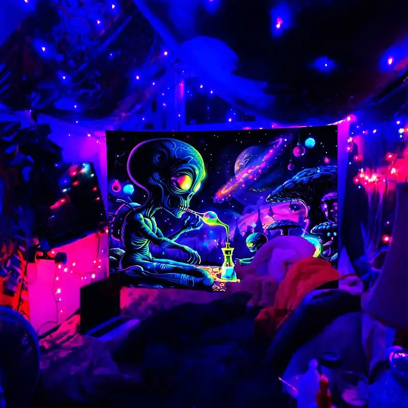 VIKAMA Alien Hand Cranked Pot Psychedelic Mushroom Nebula Tapestry, Hippie Wall Art for Bedroom Living Room