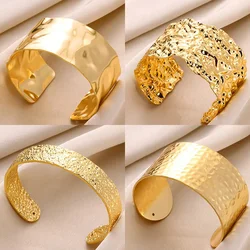 Braccialetto con braccialetti apribili con motivo a urto classico squisito per bracciale con polsino da donna regalo con ornamento a mano in acciaio inossidabile Color oro
