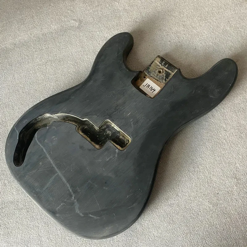 

Корпус для электрогитары/баса JB184 (леворучный), 4- или 5-струнный, черный, из массива дерева, для замены и самостоятельной сборки, с возможностью покраски.