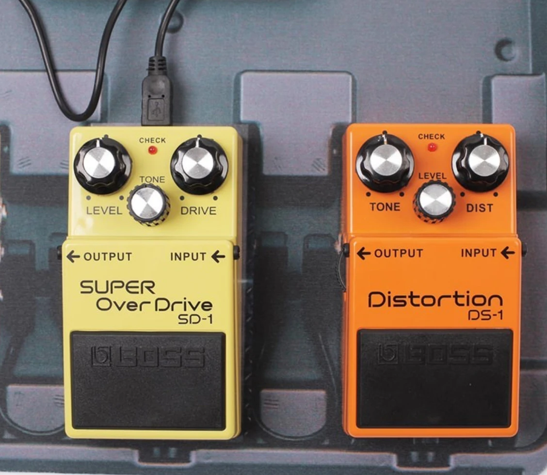 BOSS Audio Distortion Pedal Distortion Effects Pedal for Guitar Bass Keyboard with Distortion Level and Tone Controls Gifts