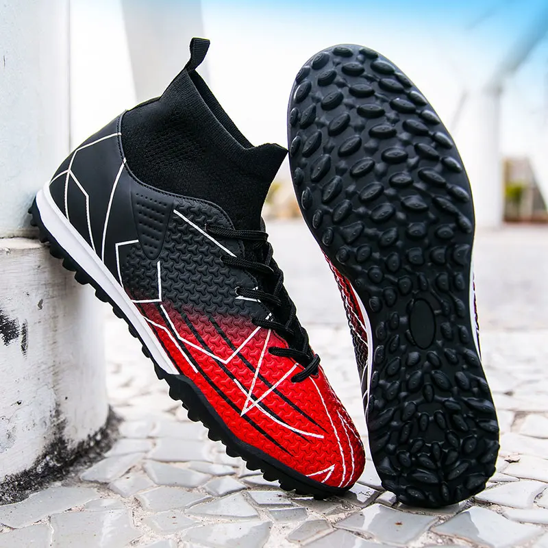 

2025 Hot Selling Autumn Balanced Adult Football Shoes Versatile Lightweight and Soft Sports Shoes Rebound Fashionable Nail Shoes