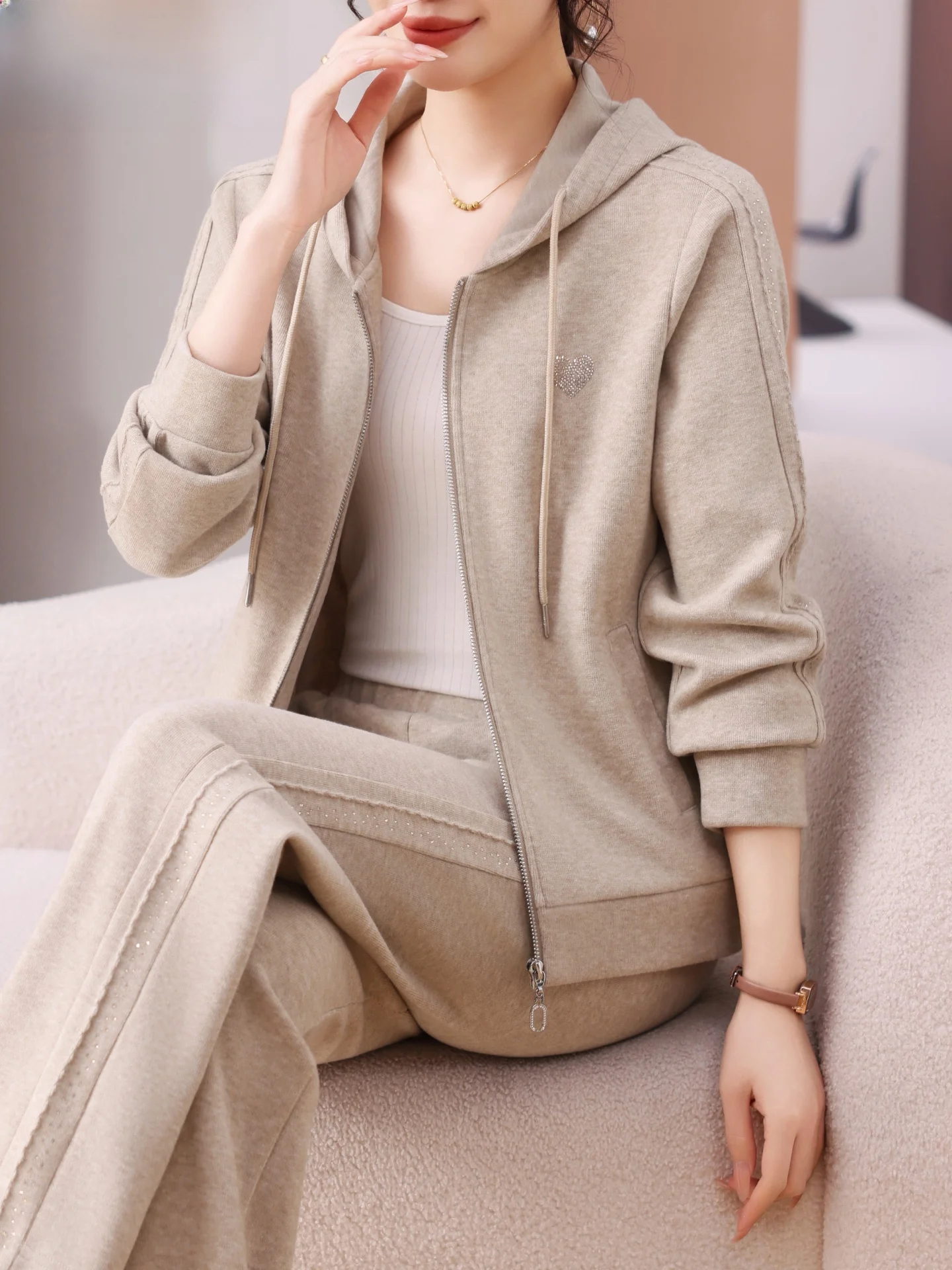 

Casual Sportswear Set for Middle-Aged Mothers Autumn New Sle Two-Piece Suit Hooded Women's Clothing Middle-Aged And ly...