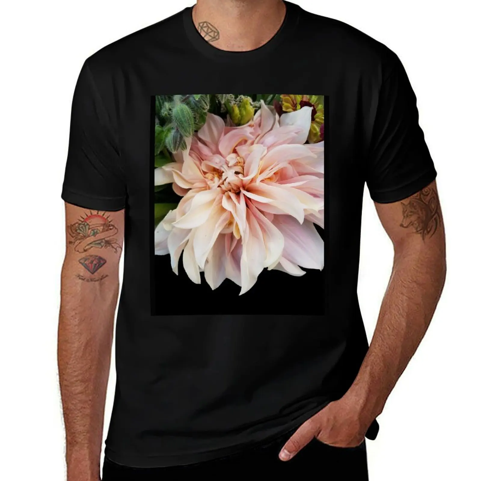 Pink Flower Feminine Floral Spring Bloom from the Flower Market T-Shirt Fashion Simple Casual Tee Shirt T-Shirt