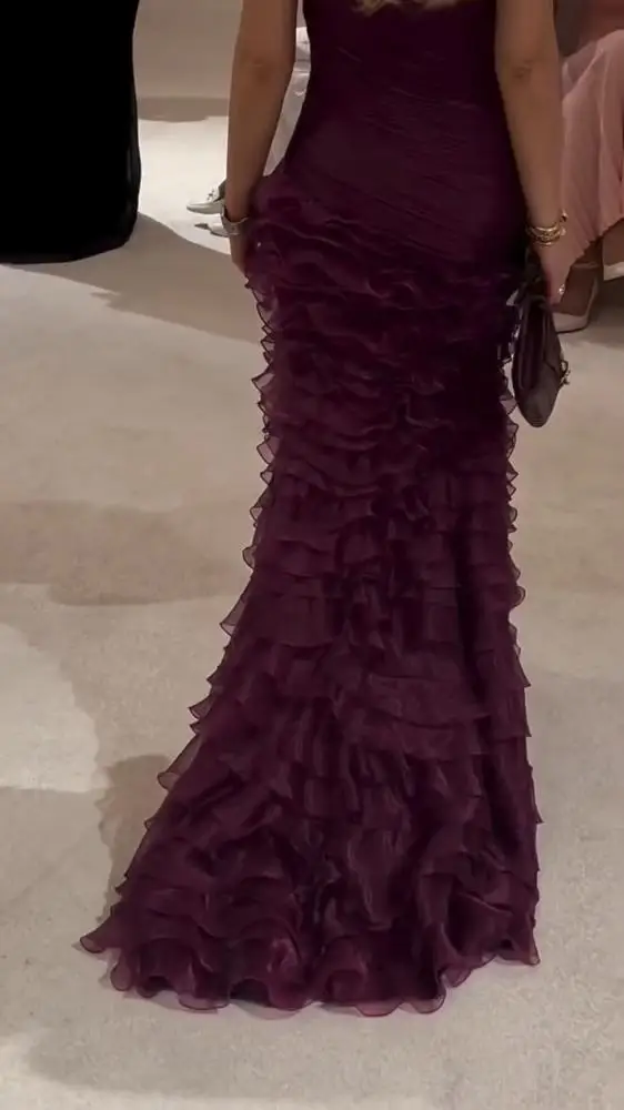 セクシーなマーメイドイブニングドレスプリーツオーガンザロングウエディングドレス恋人スイープトレインパーティードレスサイドジッパーカスタムメイドを受け入れる