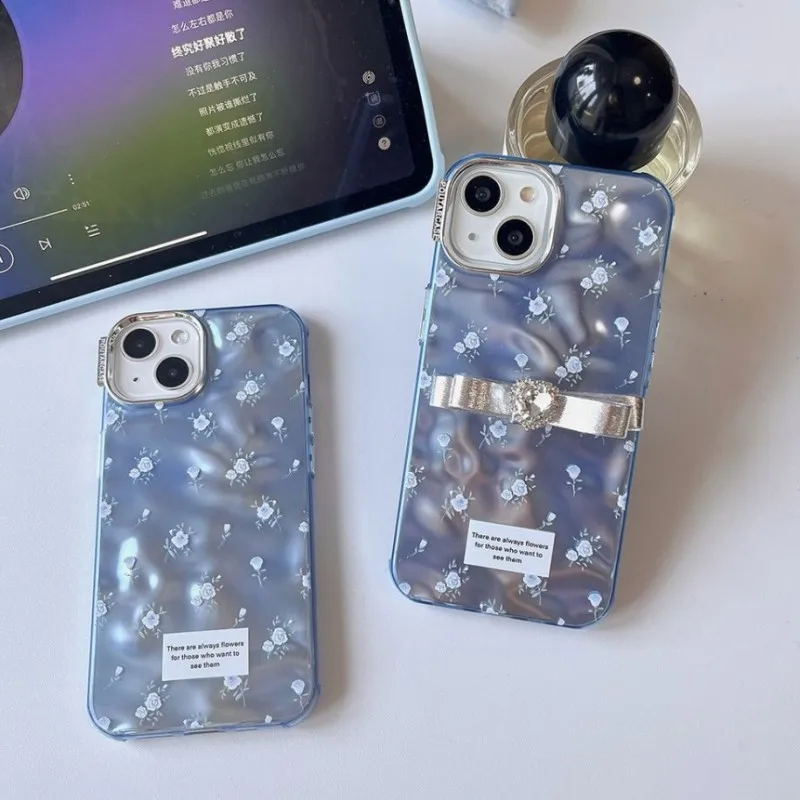 Soft Silicone Case with Corrugation Bow High-Quality Blue Flower Fashion Phone Cases for iPhone 15 14 13 12 11 Pro Max 14 15Puls