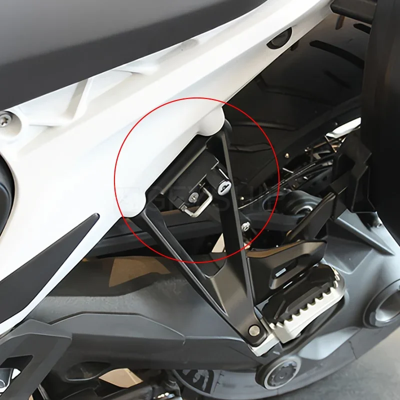 خوذة الدراجة النارية BMW R1300GS 2024 2025 R 1300 GS 24 25 R1300 GS قفل الجانب الأيسر Bloqueo De Casco