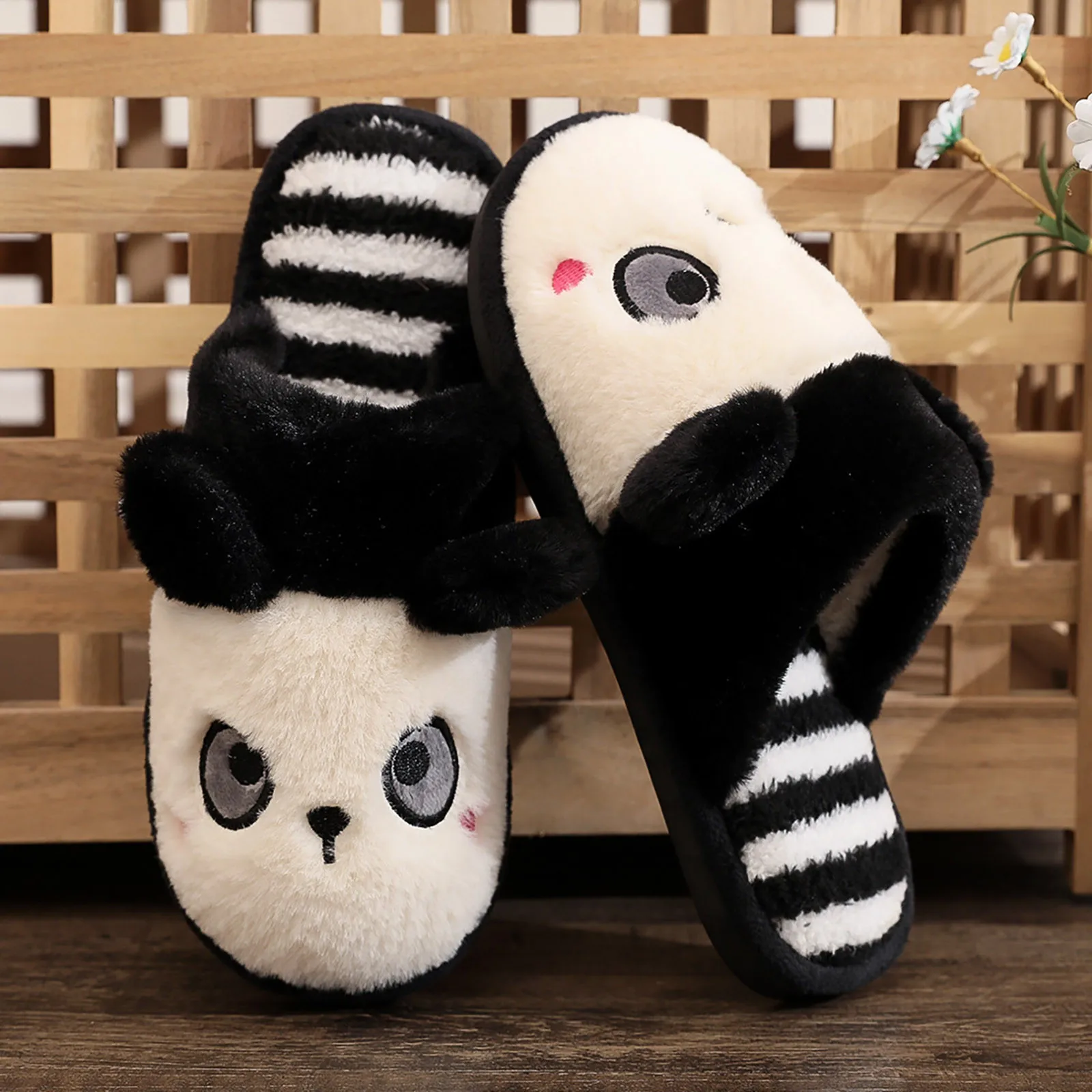 Winter Shoes Woman Warm  Panda Non Slip Fleece Plush Home on Shoes Indoor Outdoor Shoes Winter Warm House Slippers