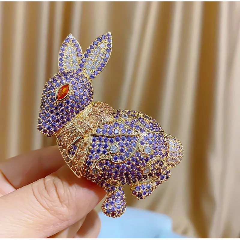 Vintage Cubic Zircon Animal Brooches Hyperbole Luxury CZ Rabbit Brooch Pins for Woman Atmosphere Sweater Coat Suit Accessories