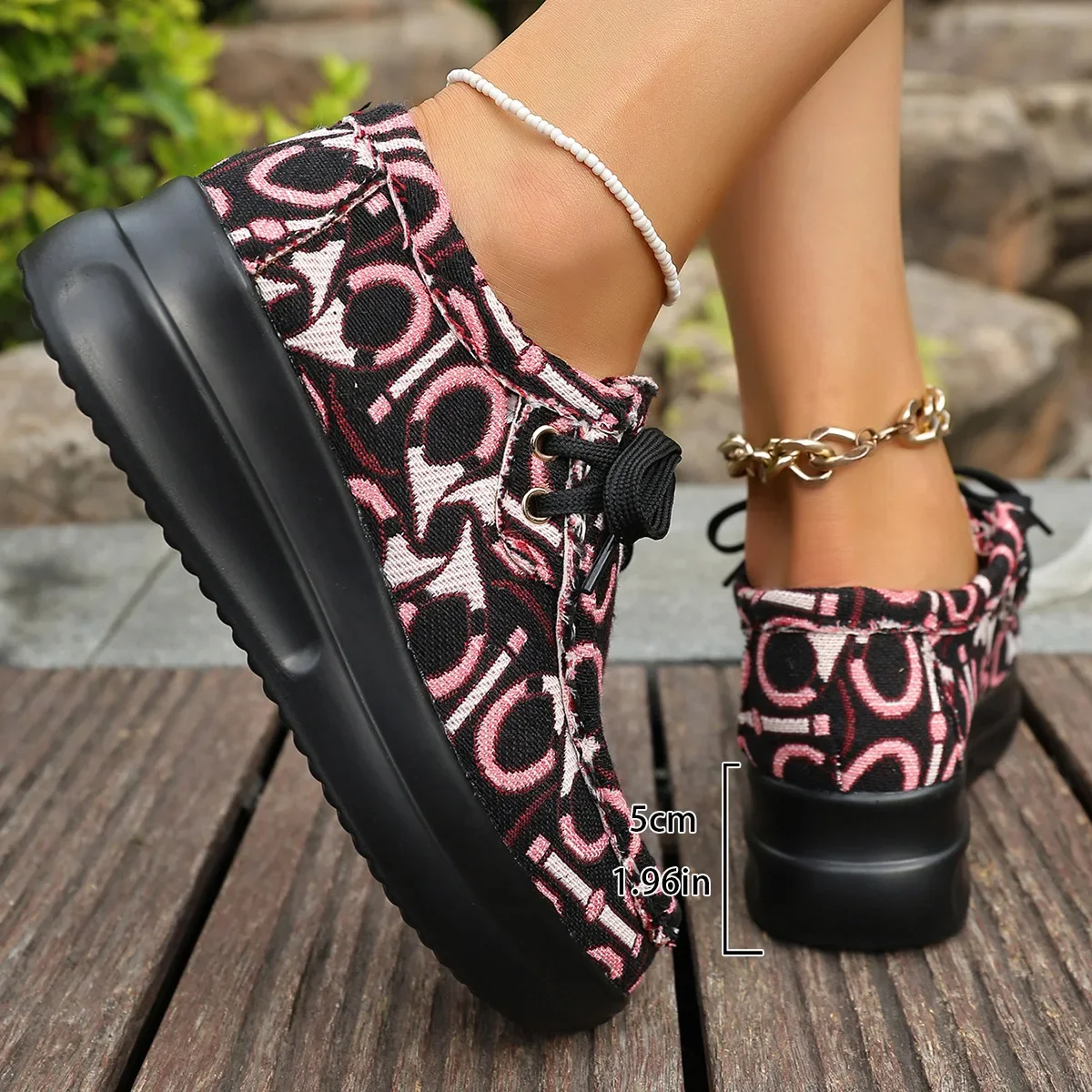 أحذية رياضية نسائية كاجوال مناسبة تمامًا للطلاب أحذية رياضية للربيع والخريف قابلة للتنفس أحذية رياضية مريحة بمقدمة مستديرة سهلة الارتداء للنساء